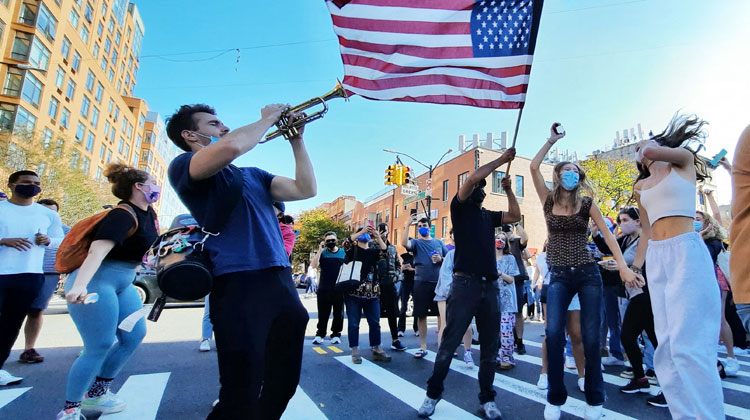 Liesse-Brooklyn-Biden-President-Benjamin-Illy-Radio-France.