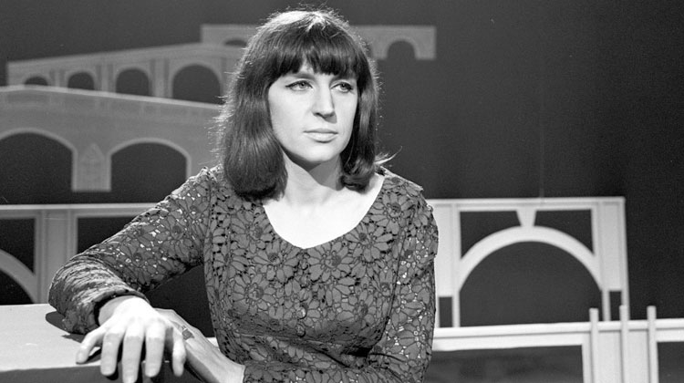 Anne-Sylvestre-Louis-Joyeux--Ina--Ina-via-AFP